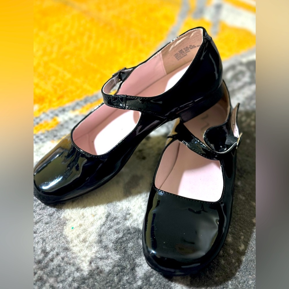 Girls Dress shoes by Nina